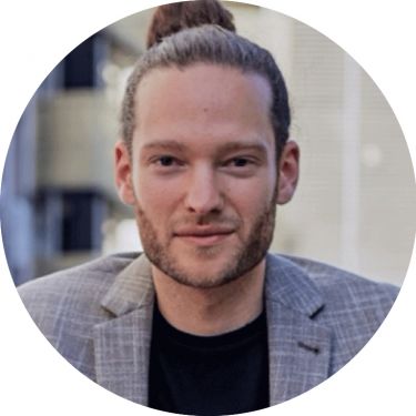 Citizen Science Forschungsthema Spirulina Forschungsteam Mitglied Tassilo Küpper kämpft für Umweltschutz und Biodiversität